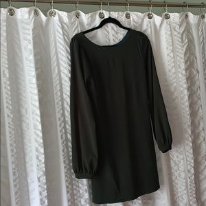Green long sleeve dress